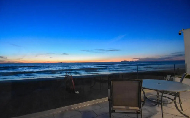 Quinta Pacifica Beachfront Villas