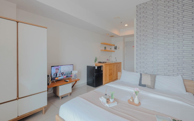 Studio Near Gunadarma University Bekasi At Grand Kamala Lagoon Apartment