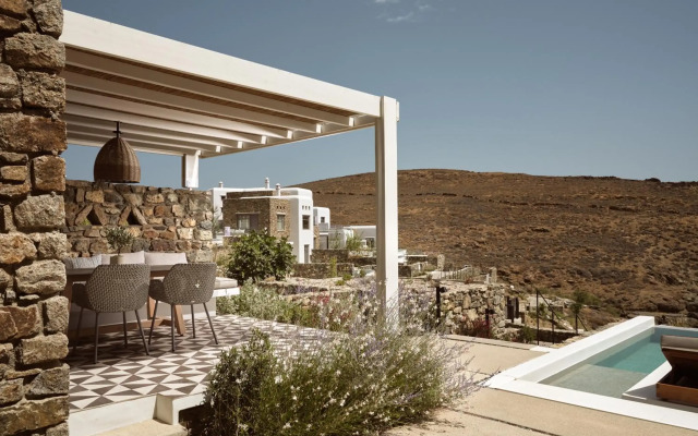 Semeli Coast Mykonos, Curio Collection by Hilton