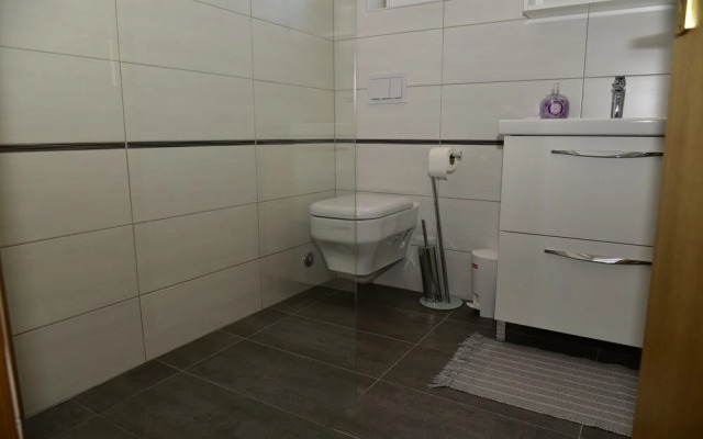 Apartments Maestral