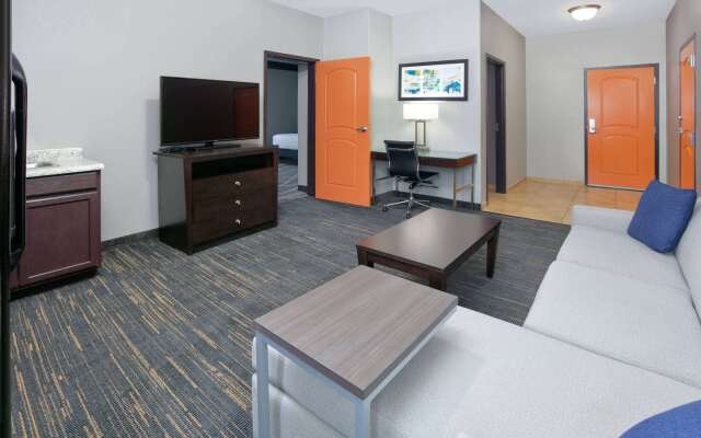 La Quinta Inn & Suites by Wyndham Little Rock - Bryant