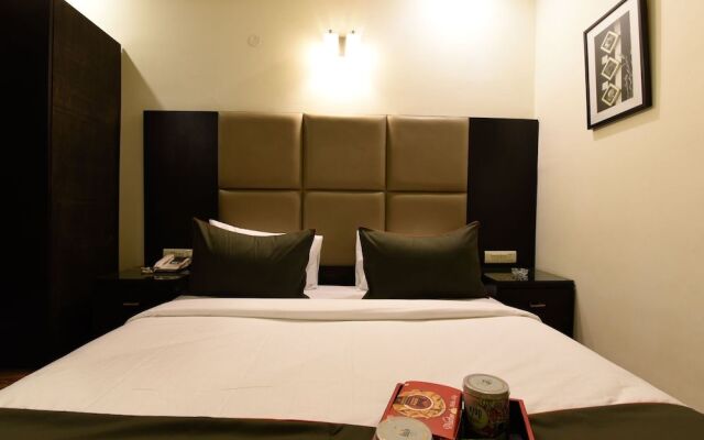 Collection O 39440 Alreef  Residency