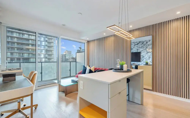 Mövenpick Suites - Downtown Toronto