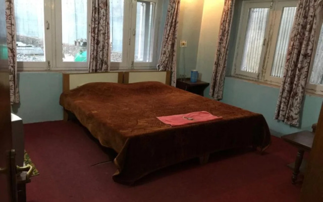 Hotel Humza