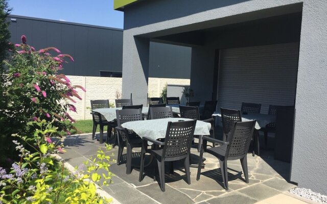 Bed and Breakfast Outlet Hotel