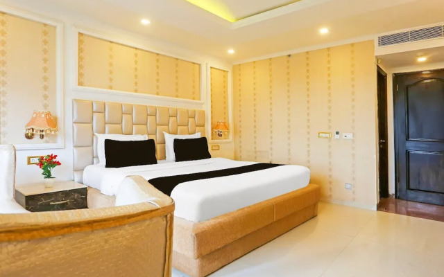 Stylish Room With Mesmerizing View Dharamshala