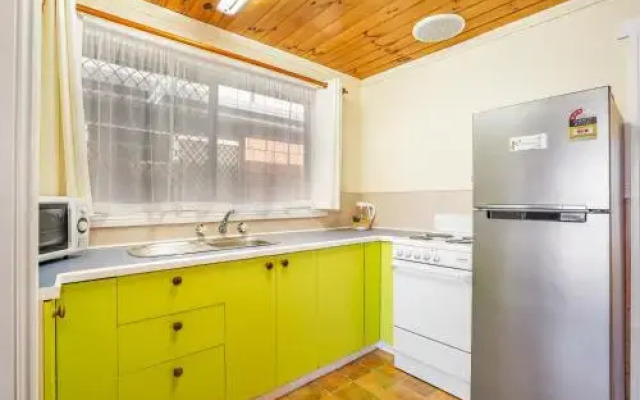 Kellraine Beach Cottages