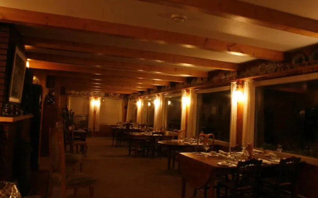 Amherst Shore Country Inn