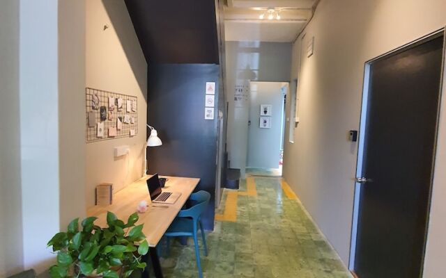 Room at Jln Loh Boon Siew Georgetown