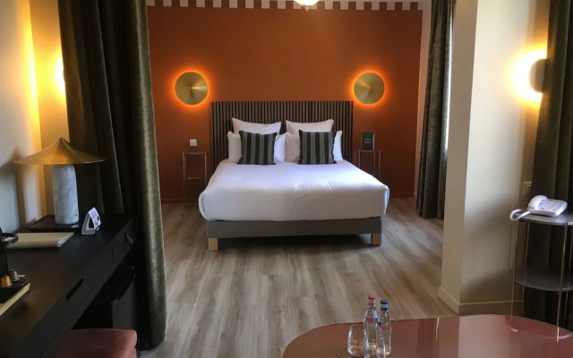 Hôtel-Restaurant Au Relais Du Château Mensberg