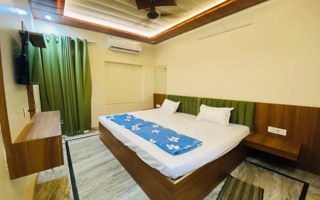 The Raman Palace - A Budget Hotel