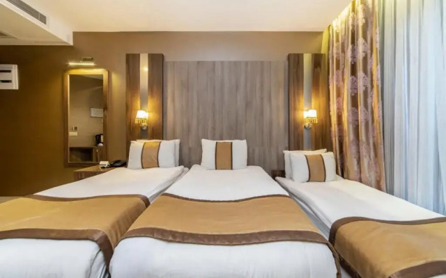 Royal Capital Hotel