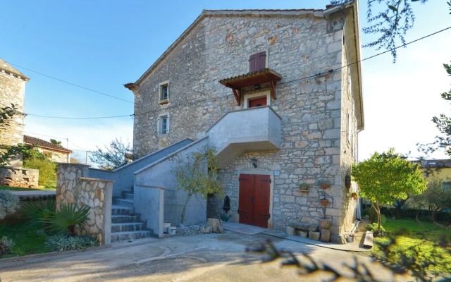 Beautiful Stone House in Gedici - Beahost Rentals