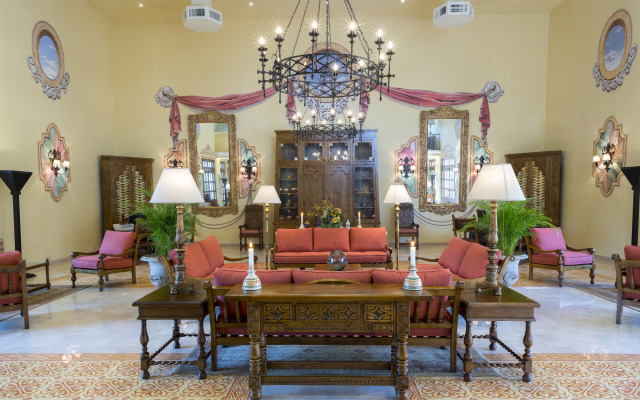 Hacienda Santa Cruz