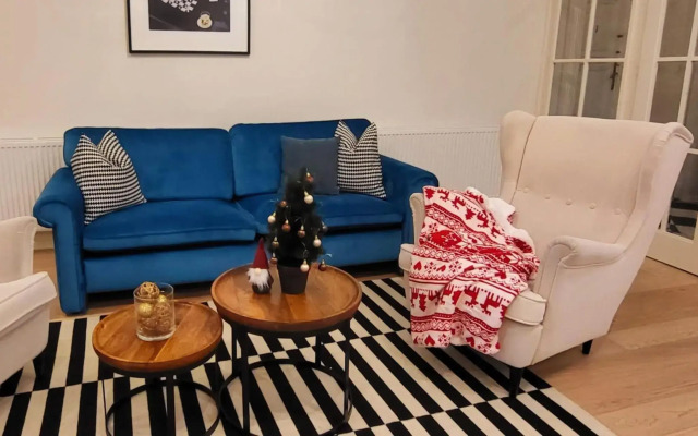 Romantic riverview bestern