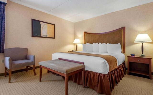 Best Western Plus Oswego Hotel and Conference Center