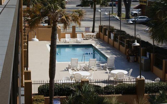 Holiday Inn Express & Suites Pensacola Airport Nor