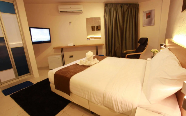 DWJ Hotel