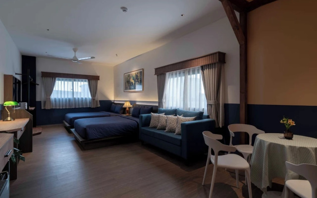 The Lamp Boutique House