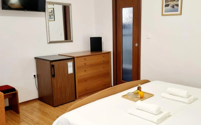 Nadija Rooms Funtana