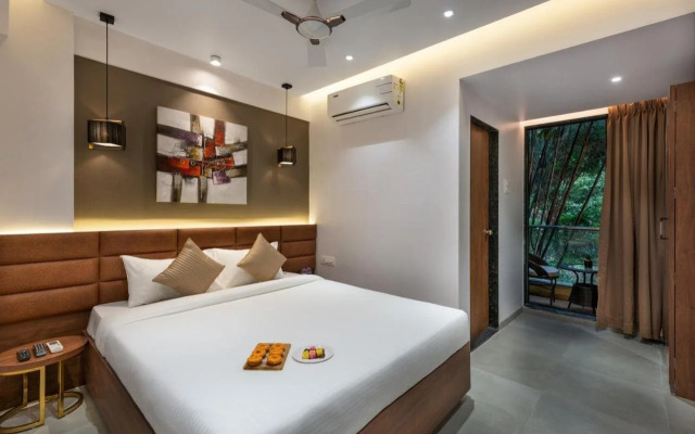 Paramount Riverfront Resort & Spa