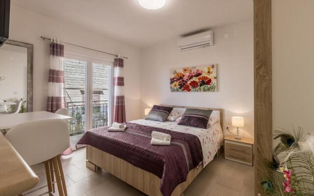 APARTMENTS Petra studio