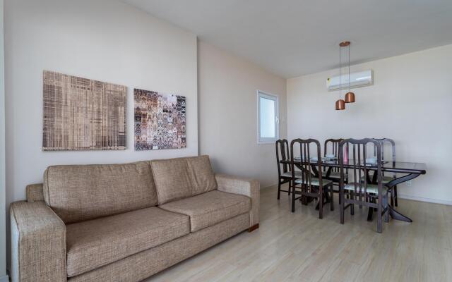 Barra da Tijuca near the beach | AS1602 Z10