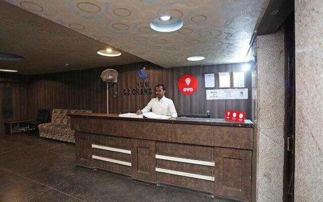 OYO 10188 Hotel DS Grand Inn