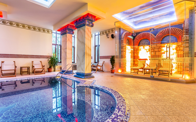 Saint George Hotel & Medical Spa