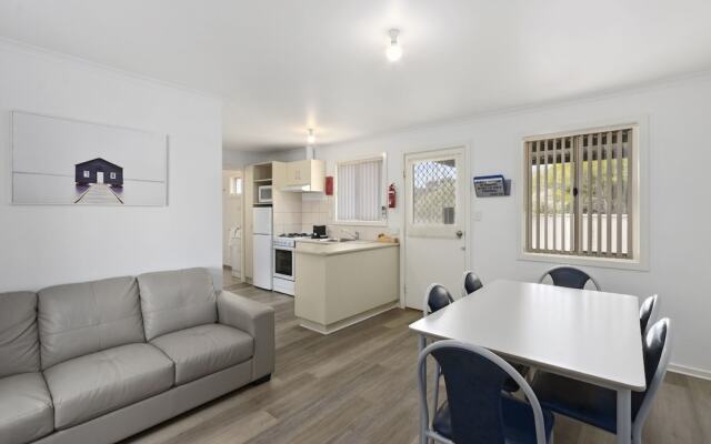 Costello Hotels - Moonta Bay Cabins
