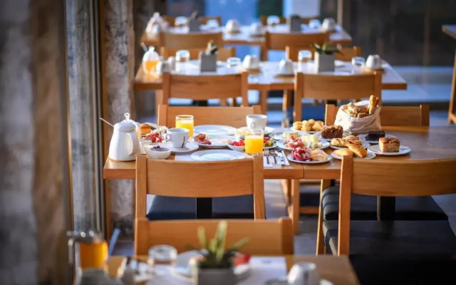 Lenikos Resort