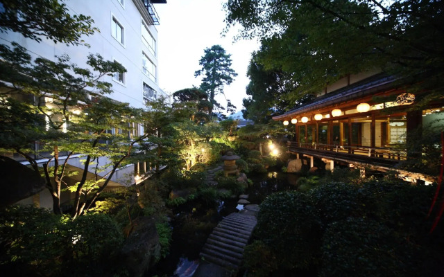 Hotel Shiragiku