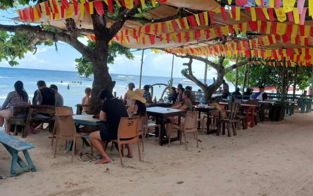 Yuken Mari Beach Haus