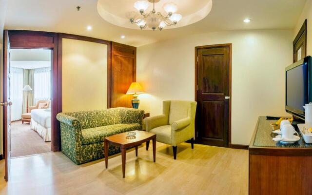 Jomtien Palm Beach Hotel And Resort