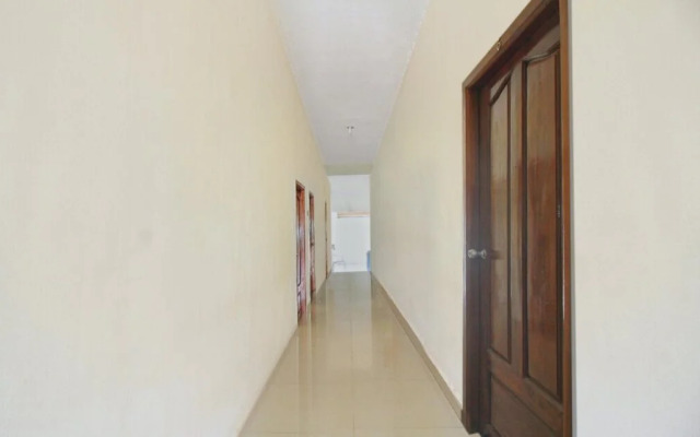 OYO Flagship 42700 White Sand Guest House
