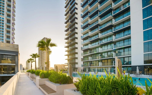 Easygo- Stylish 1bdr Binghatti Corner
