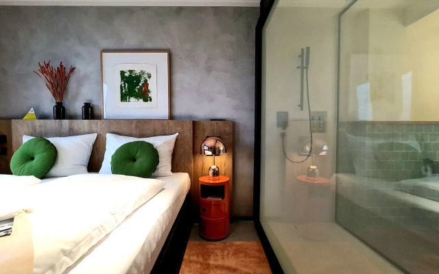KONCEPT Hotel International