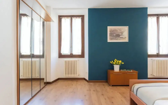 Family Lake Apartment