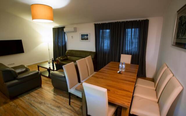 Hotel West
