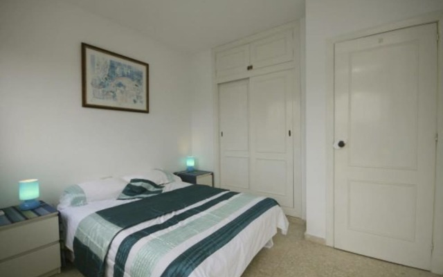 Beautiful Townhouse, Internet, Air Con, 5 Guests
