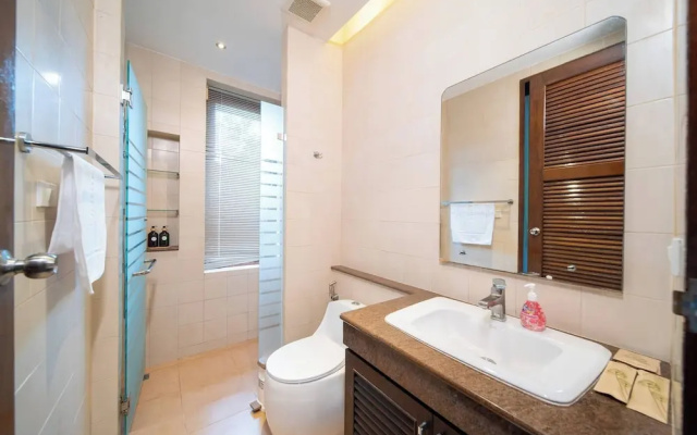 Spacious Private 4 BR Villa With a Working Office