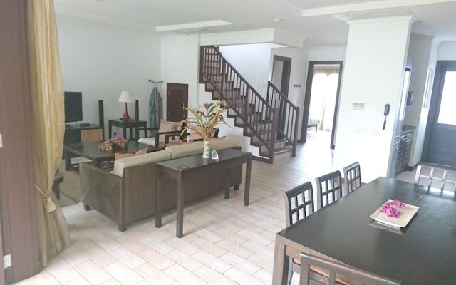 House With 3 Bedrooms in Mahé, With Wonderful sea View, Private Pool a