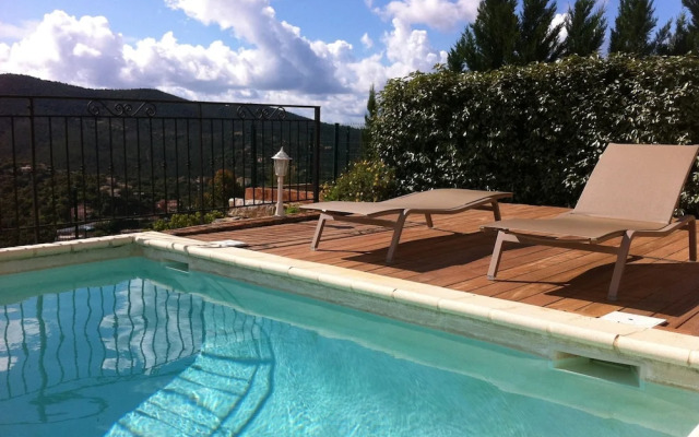 Spacious Villa With Panoramic Views, Located in the Provence