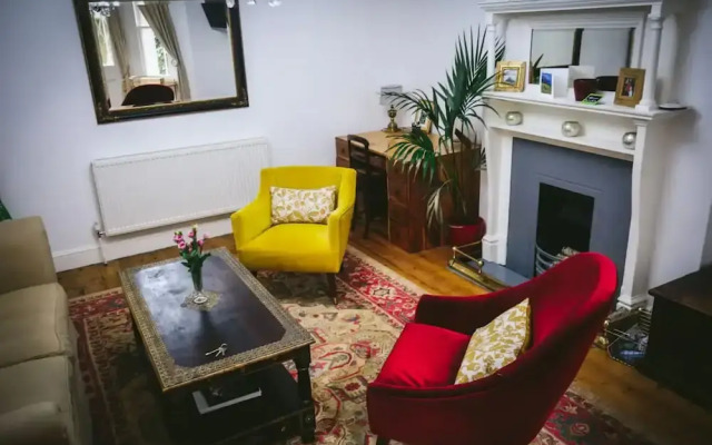 Charming 1 Bedroom Flat in Brook Green