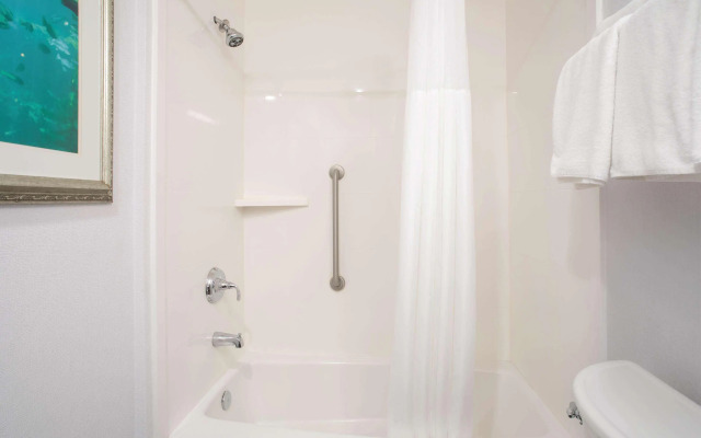 Hampton Inn Monterey