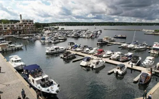 Hotel garni "Alte Warener Zeitung"