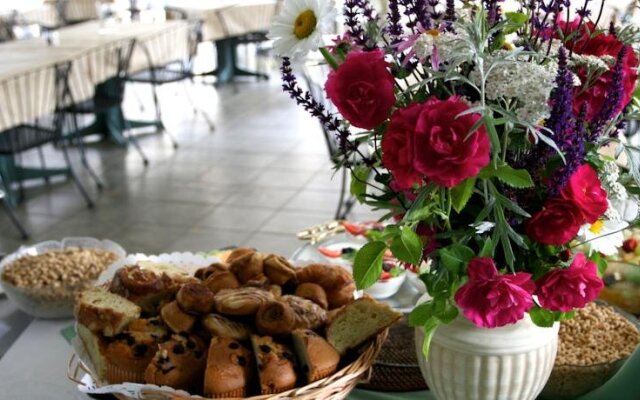 KUMSHEEN Rafting Resort