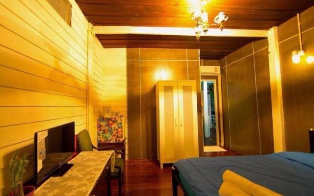 Thur Hostel Ao Prachuap