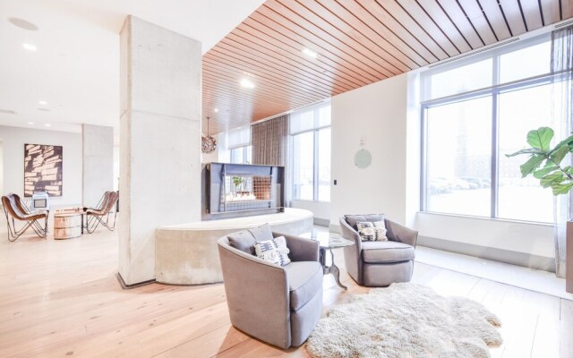 Global Luxury Suites at Seaport