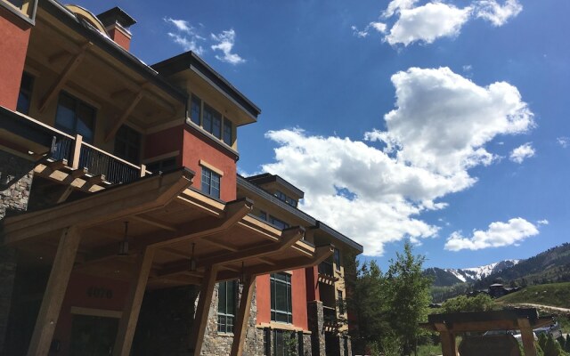 Miners Club 2 Bedroom A